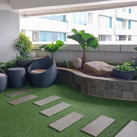 Redliving Apartemen Grand Kamala Lagoon - Pekayon Tower Barclay North Bekasi Bagian luar foto