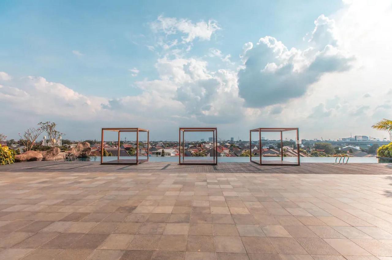 Redliving Apartemen Grand Kamala Lagoon - Pekayon Tower Barclay North Bekasi Bagian luar foto